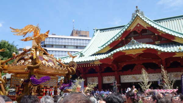 記事画像 「.アニメと歴史が交差する根津神社から神田明神まで電動バイクで聖地巡礼」