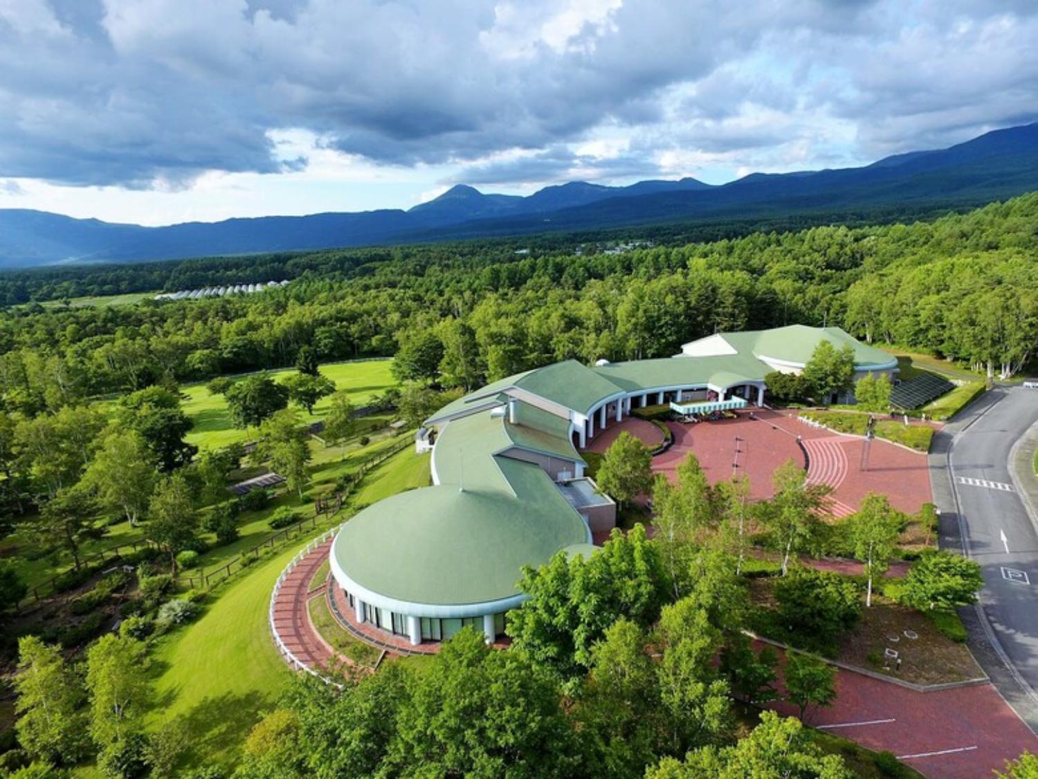 記事画像 「八ヶ岳自然文化園で家族と楽しむ新しいパーソナルモビリティ体験」