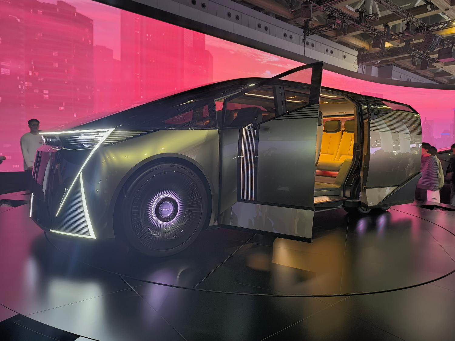 記事画像 「Japan Mobility Show 2025 振り返りで占う、2026年以降のモビリティの展望」