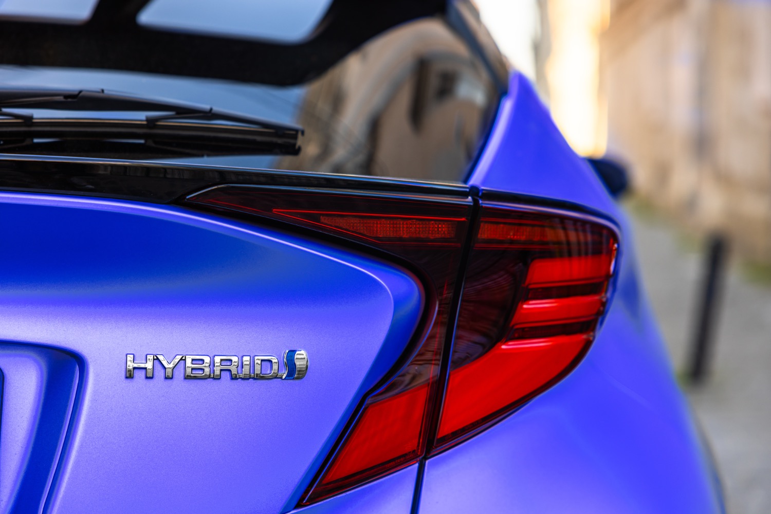 記事画像 「エコカー購入のためのお得な補助金・減税制度を活用して、かしこく乗り換えよう。」